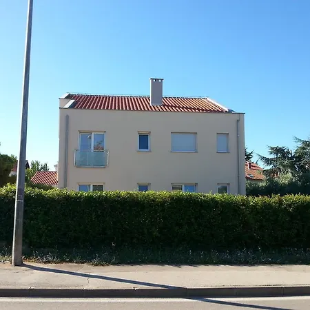 Levanat Apartment