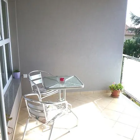 Levanat Apartment